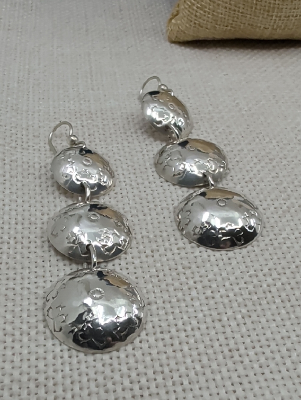 Vintage Sterling Silver Graduated Dome Disc Drop Earrings Handmade Artisan 1990s